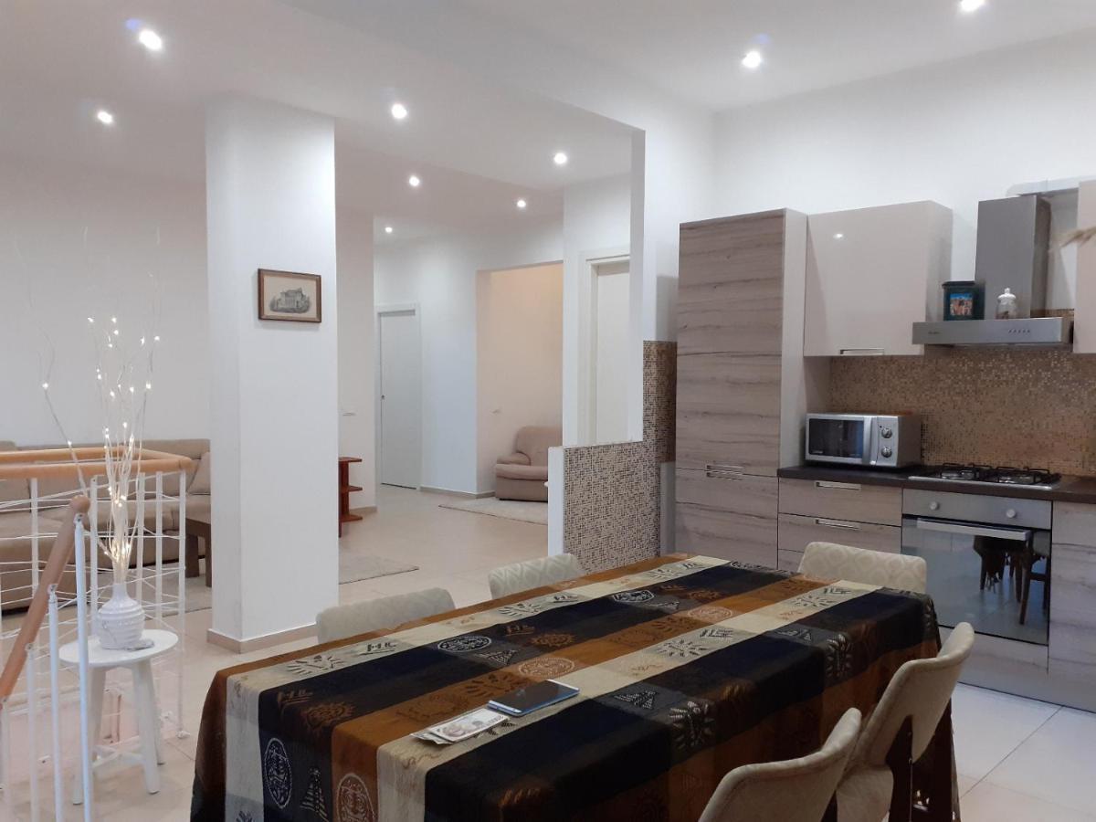 شقة Casa Galante Ostia Centro المظهر الخارجي الصورة